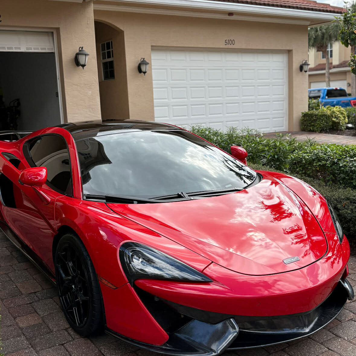 Full detail service in Palm Beach Gardens, FL